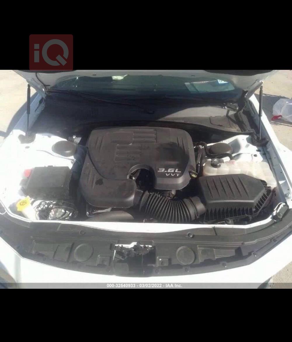 کرایسلەر 300